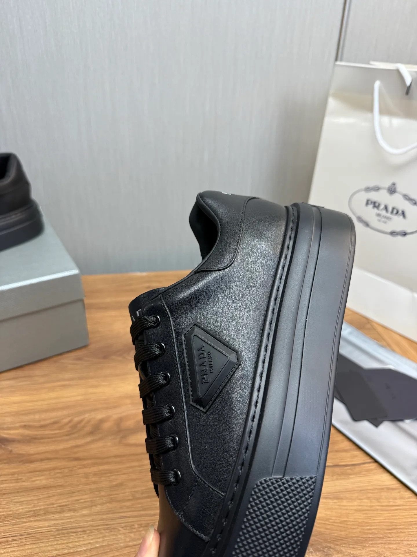Men's shoes 💰560💰 [PRADA] Men's shoes are popular in the counter, official website is synchronized, 1 high-quality shipment ✔️Original cowhide upper + cowhide lining, 1🆚1 replica, original sole, 38-45 (45 customized, non-refundable)